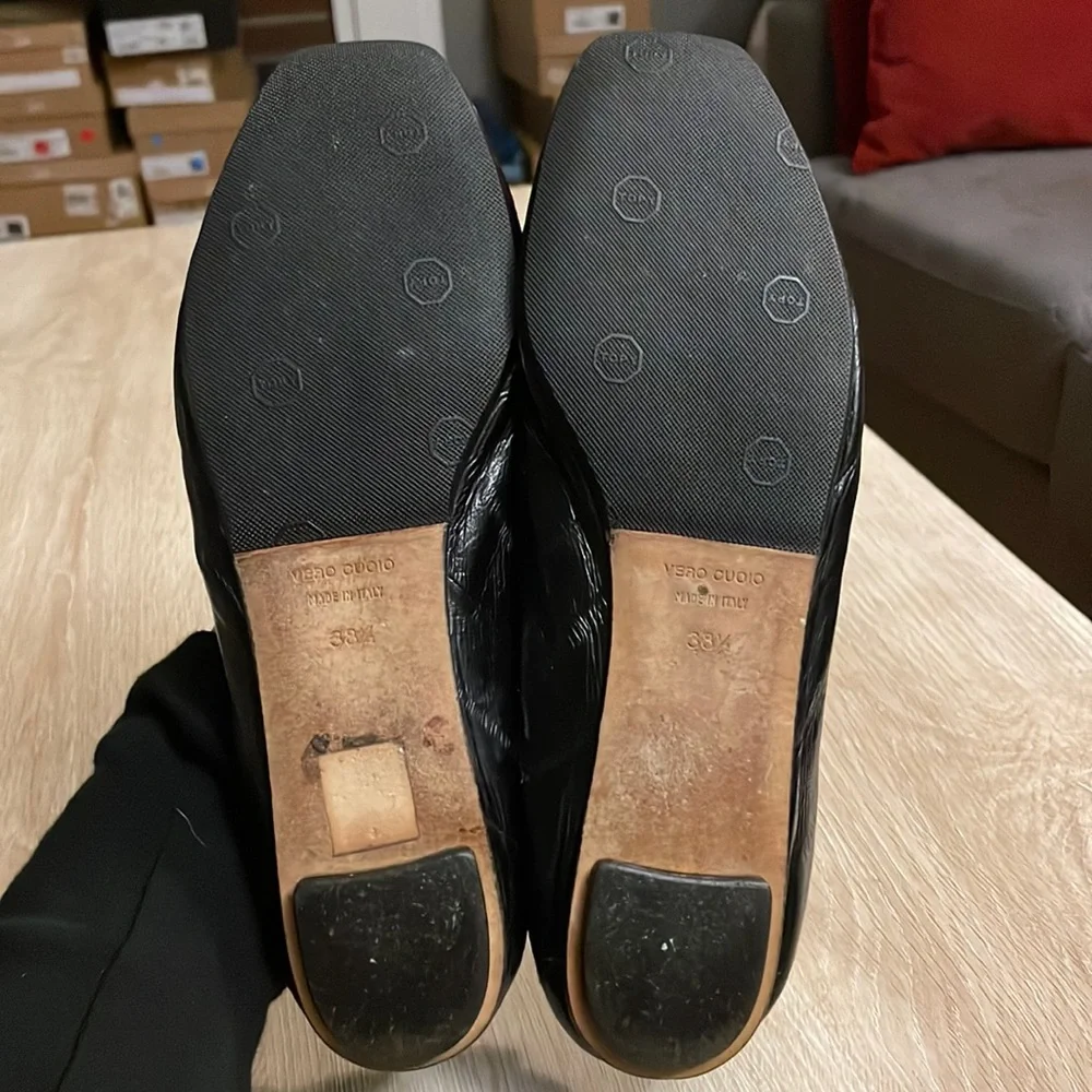 Dolce & Gabbana Black Crinkled Leather Flats - 38.5 - Picture 8 of 10